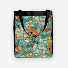 Textured Woodland Pattern Day Tote
