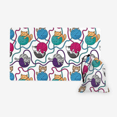 GIFT BUNDLE: Cats And Yarn Playmat and Dice Bag