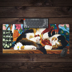 Callie The Calico Extended Mousepad
