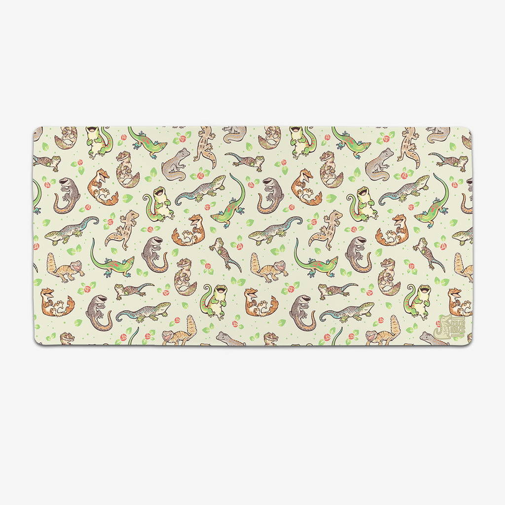 Spring Geckos Extended Mousepad - Colordrilos - Mockup - XL