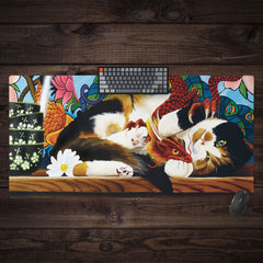 Callie The Calico Extended Mousepad