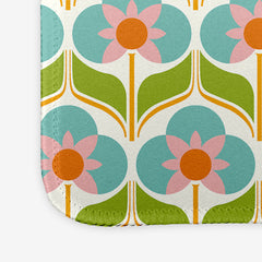 Flower Power Mousepad - Inked Gaming - HD - Corner  - Green - 09